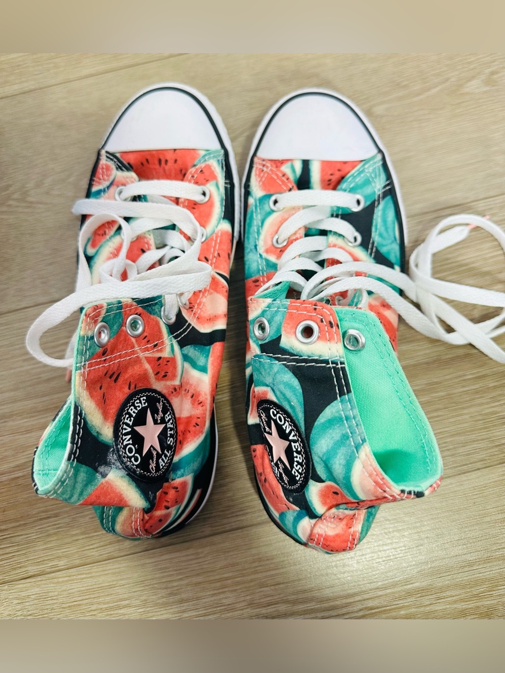 Converse watermelon youth size 4 - Picture 3 of 5